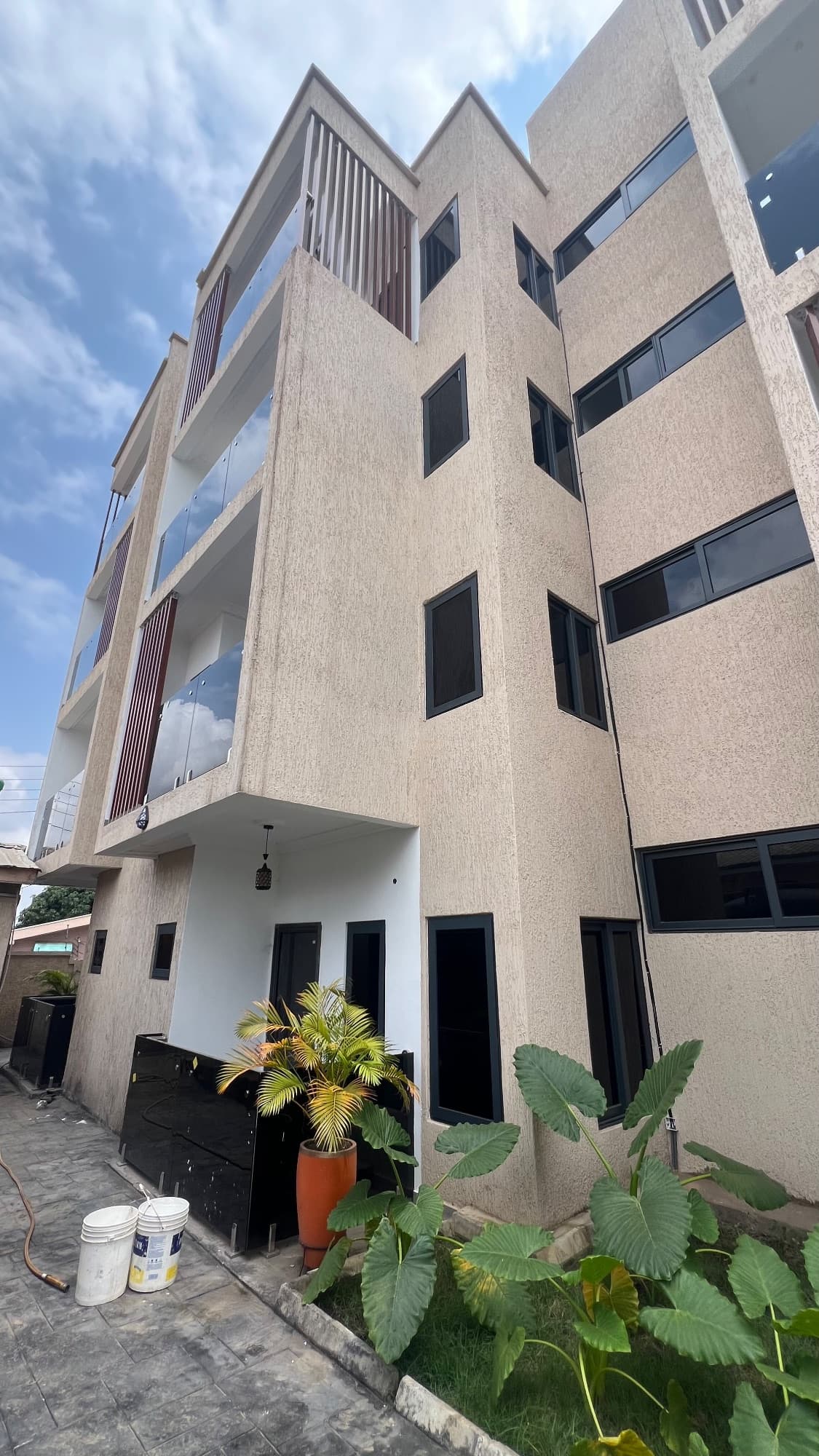 🌟 Contemporary 2-Bedroom Architectural Gem for Rent – Agbogba
